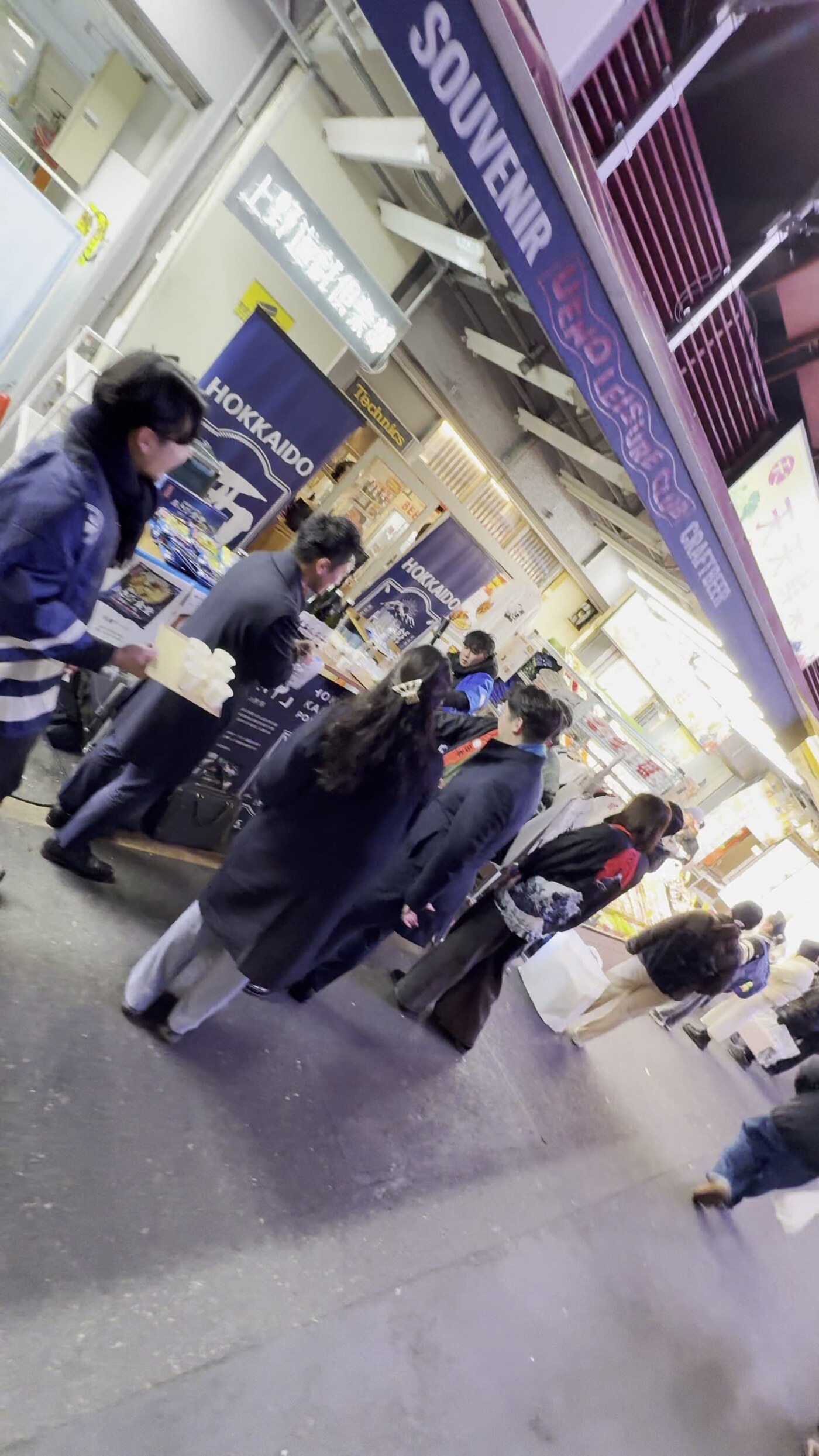 店前にできた行列